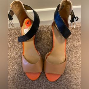 Nine West burgundy orange and leather black wedges